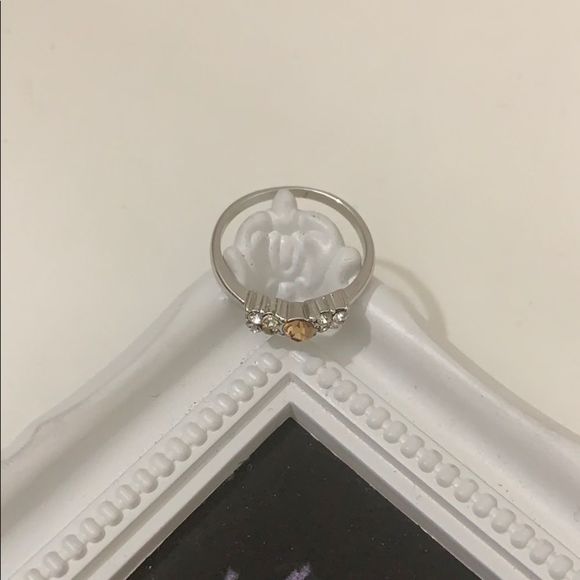 Silver CZ ring - Picture 1 of 5